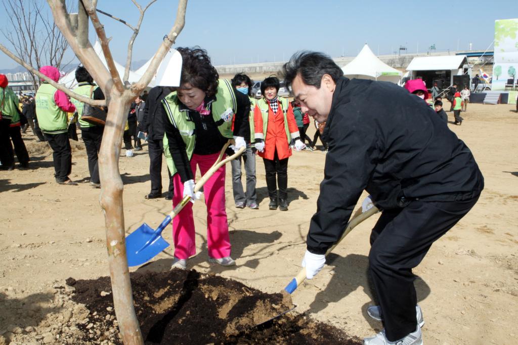 '행복한 창조의 숲 나무심기'