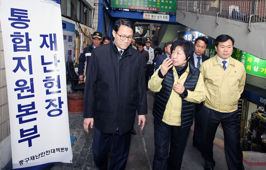 김성렬 행정자치부 차관, 대구 서문시장 방문