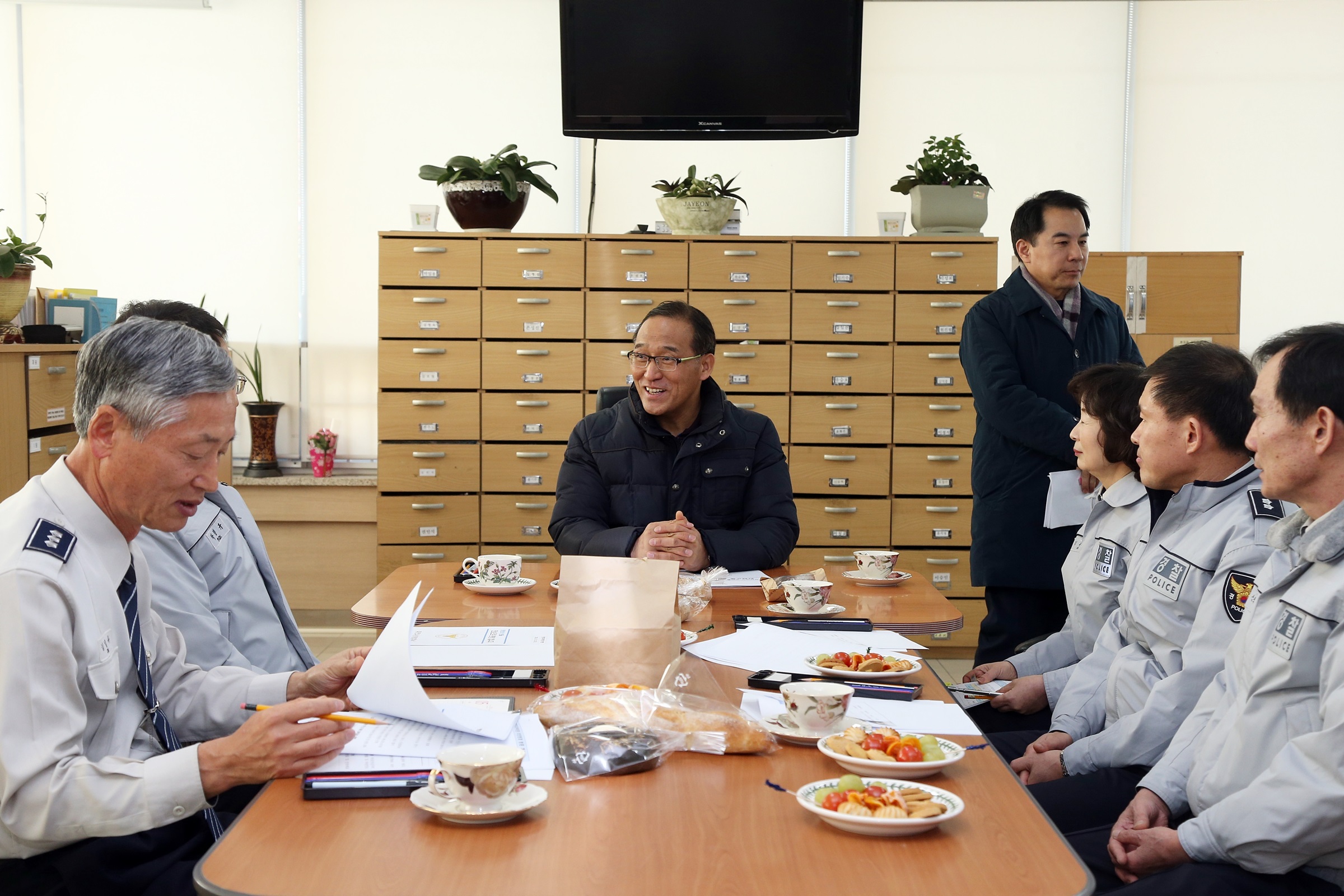 홍윤식 장관, 대전 유성지구대 및 대전창조경제혁신센터 중앙로캠퍼스 방문