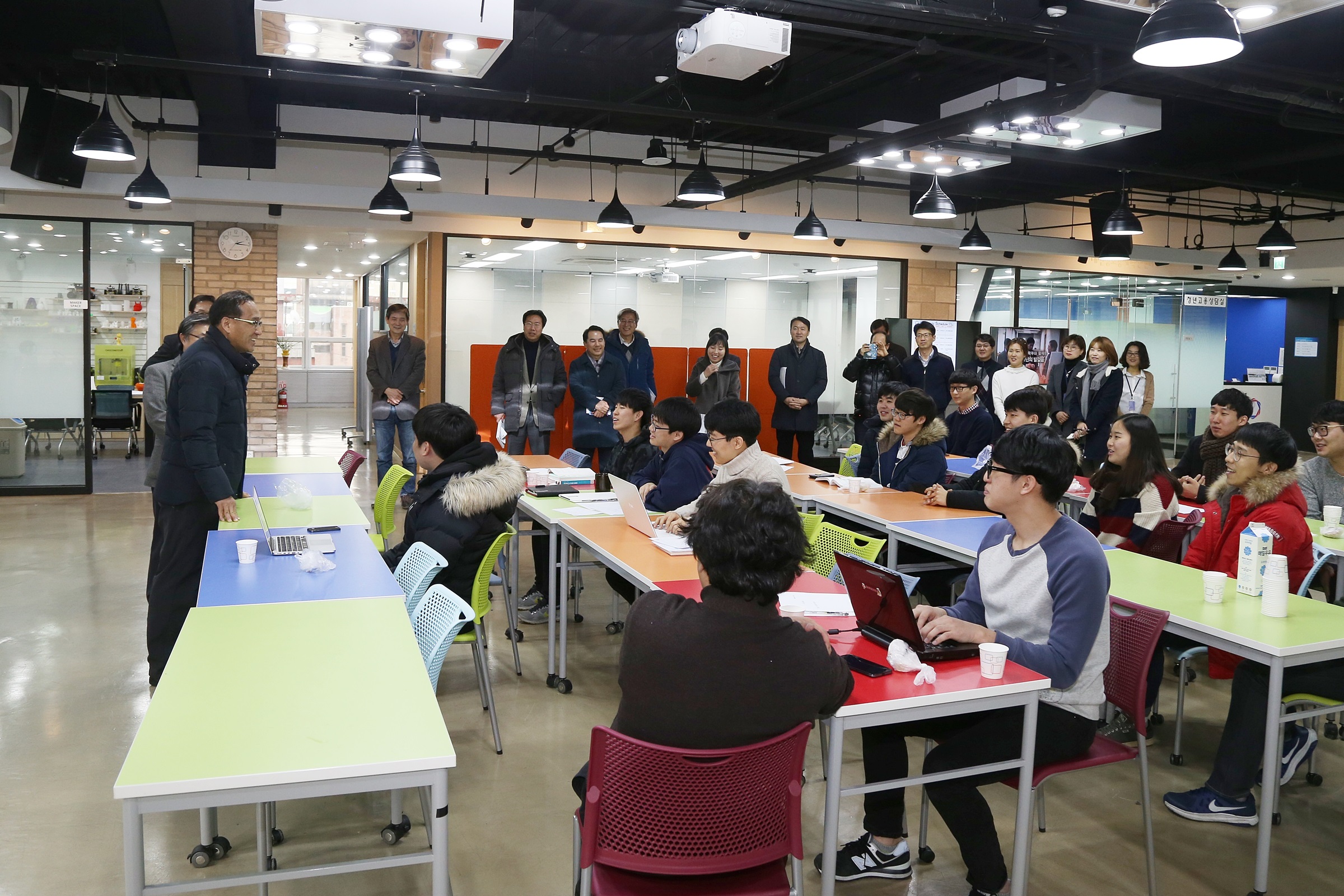 홍윤식 장관, 대전 유성지구대 및 대전창조경제혁신센터 중앙로캠퍼스 방문