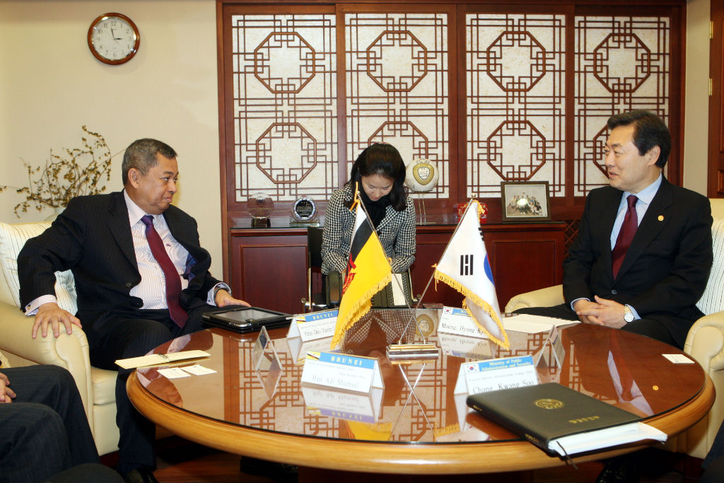 Brunei's delegation visits MOPAS