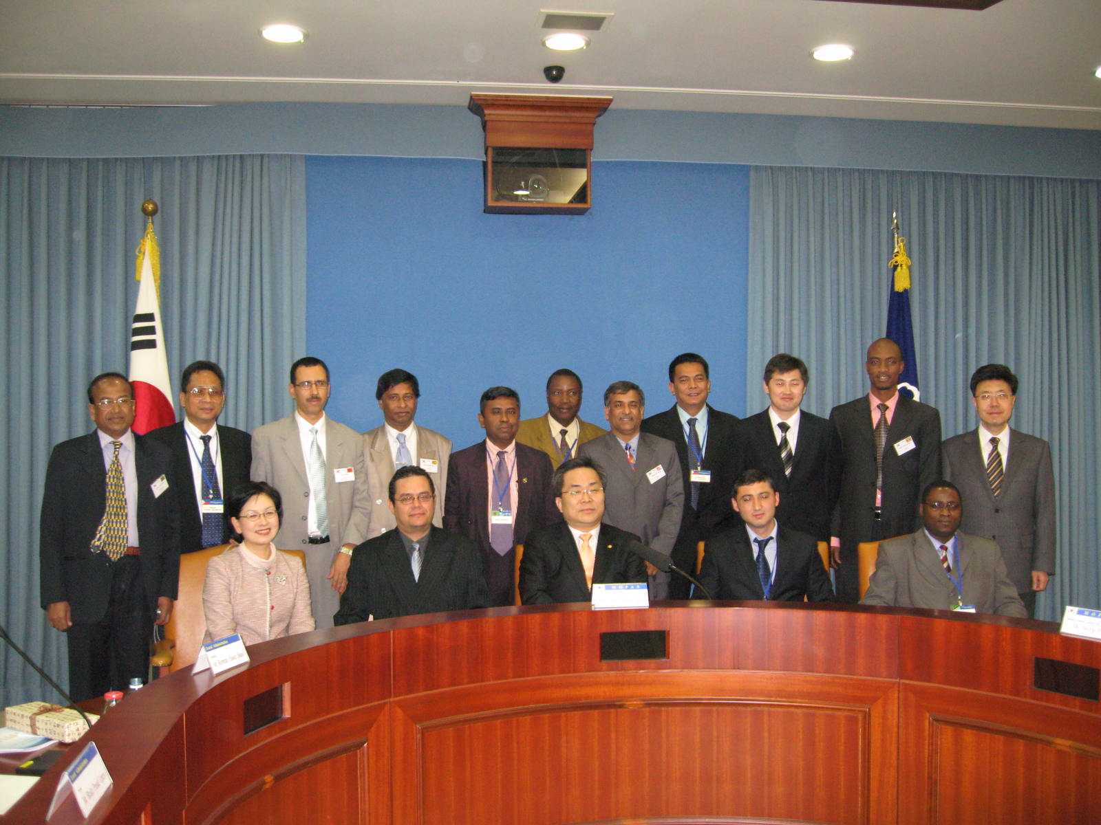 Delegates of the 11 developing countries visiting MOPAS 